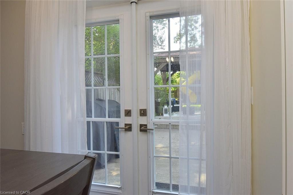1091 Upper Wellington Street Property Photo 12