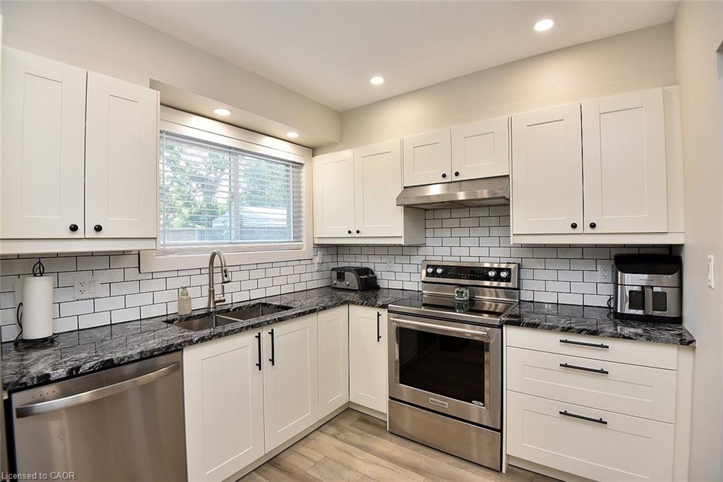 1091 Upper Wellington Street Property Photo 16