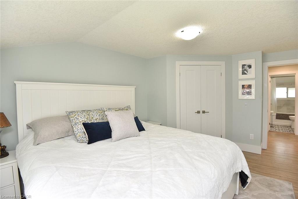 1091 Upper Wellington Street Property Photo 18