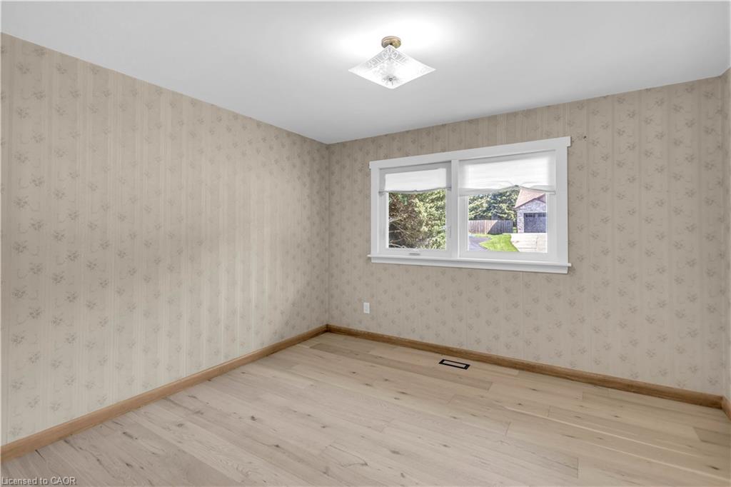 626 Iroquois Avenue Property Photo 18
