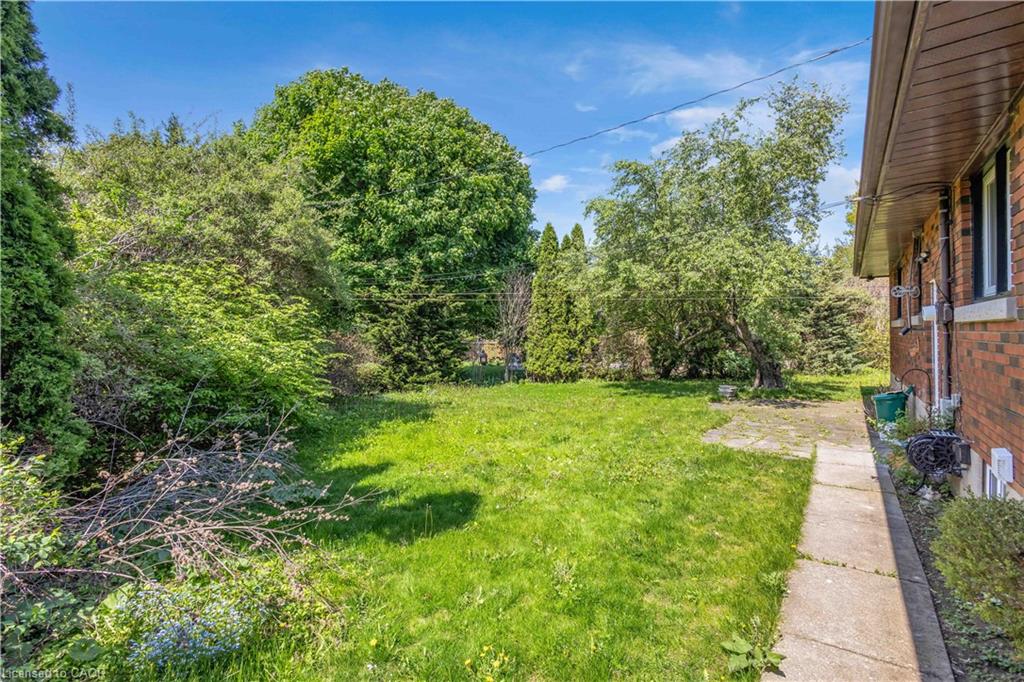 626 Iroquois Avenue Property Photo 39
