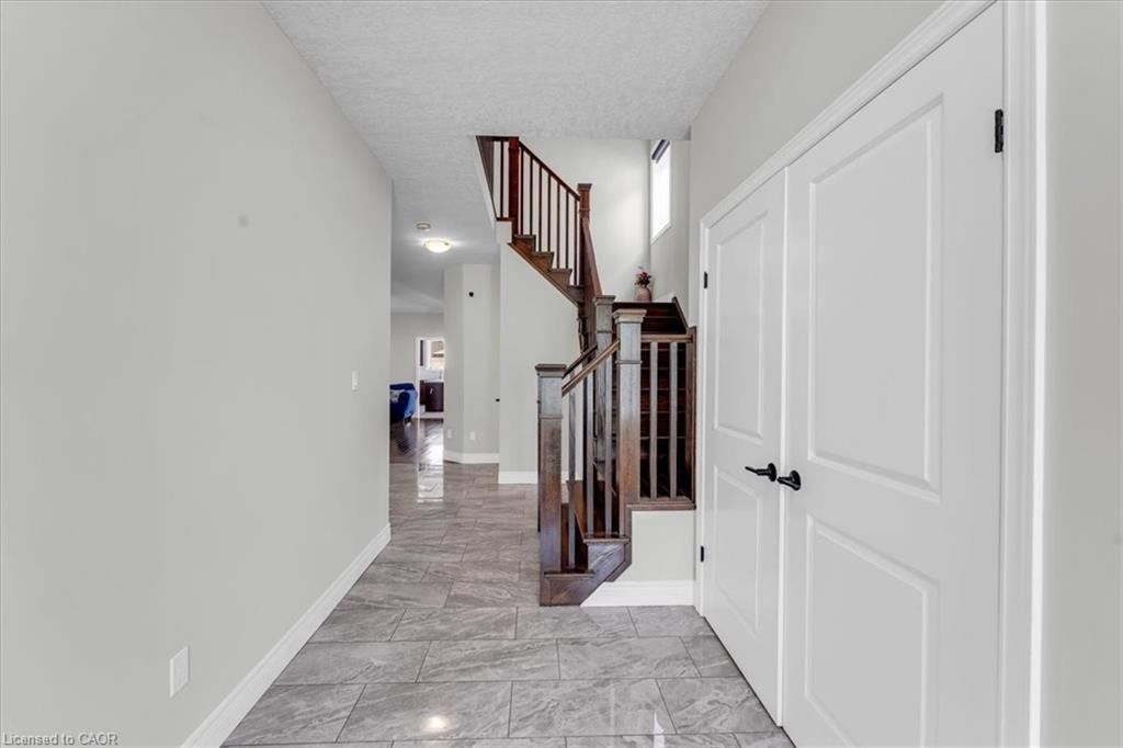 121 Dallan Drive Property Photo 10