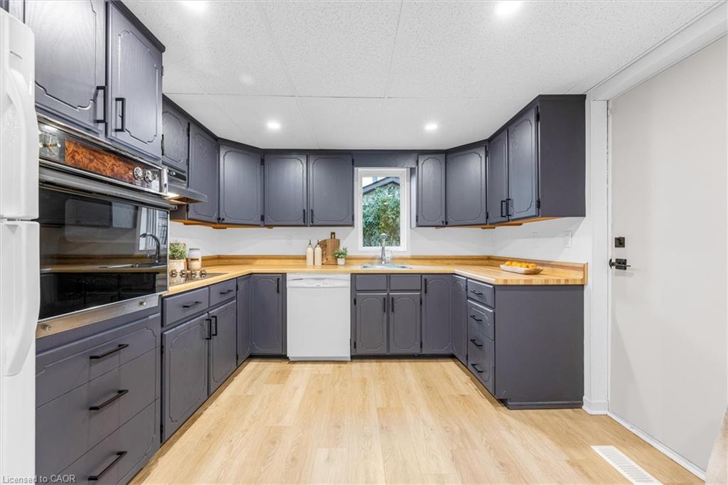 11 Ford Street Property Photo 2