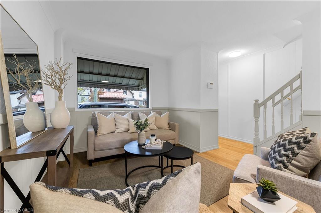 11 Ford Street Property Photo 6