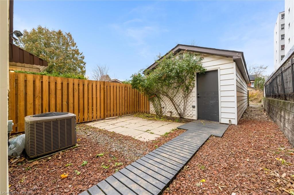 11 Ford Street Property Photo 25