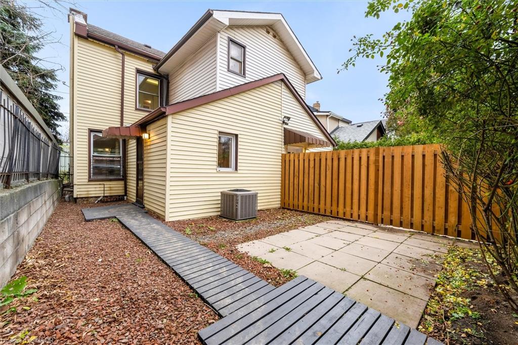 11 Ford Street Property Photo 26