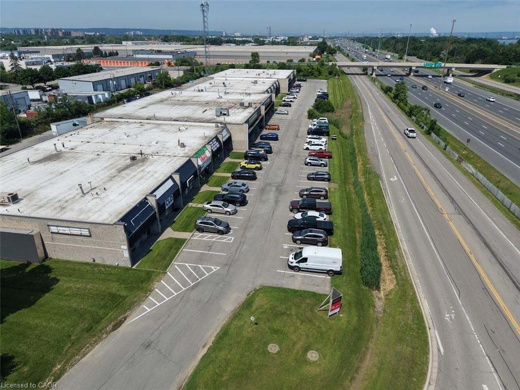190 South Service Road Property Photo 2