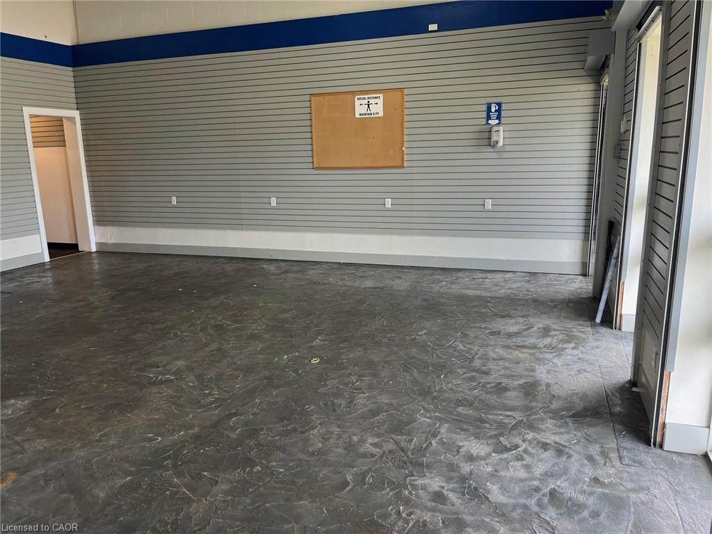 190 South Service Road Property Photo 3