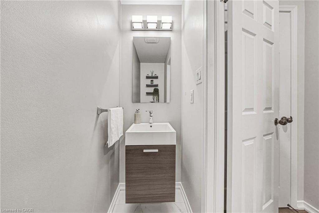 8776 Dogwood Crescent Property Photo 9