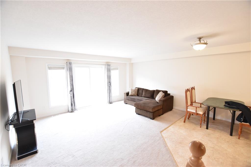 52 Meadowridge Street Property Photo 5