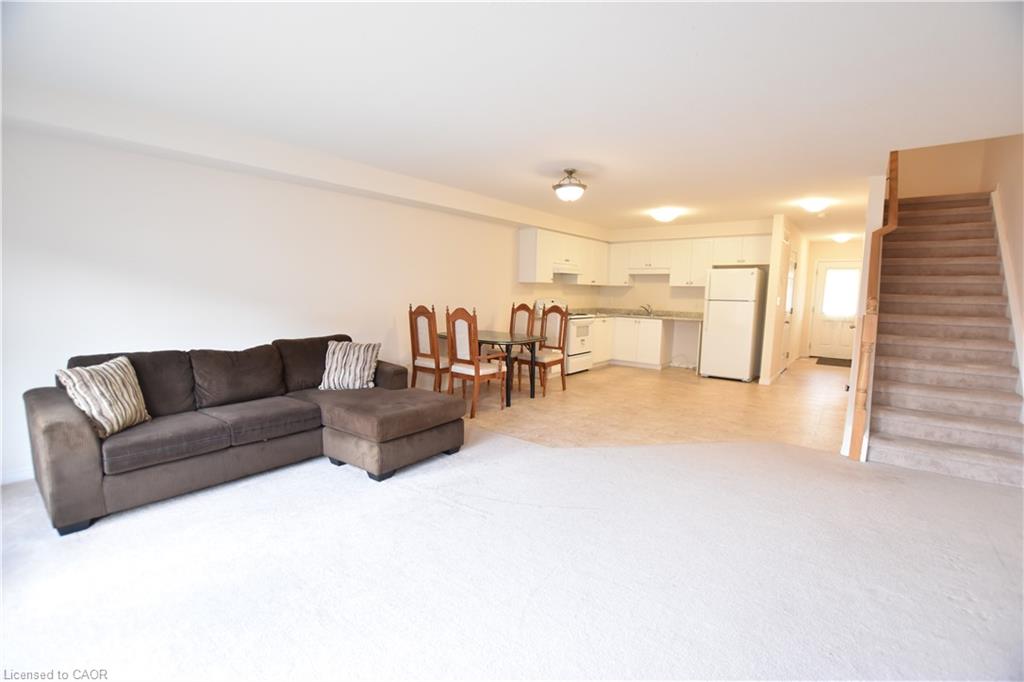 52 Meadowridge Street Property Photo 6