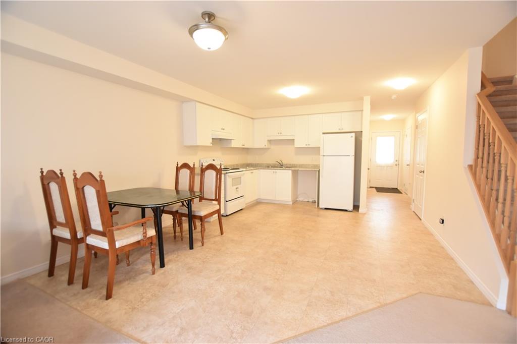 52 Meadowridge Street Property Photo 9