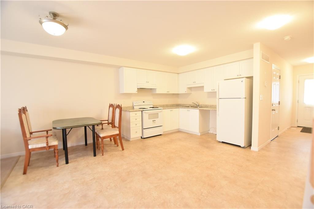 52 Meadowridge Street Property Photo 10