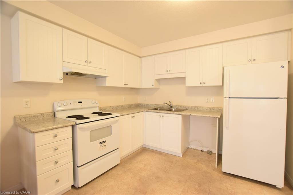 52 Meadowridge Street Property Photo 16