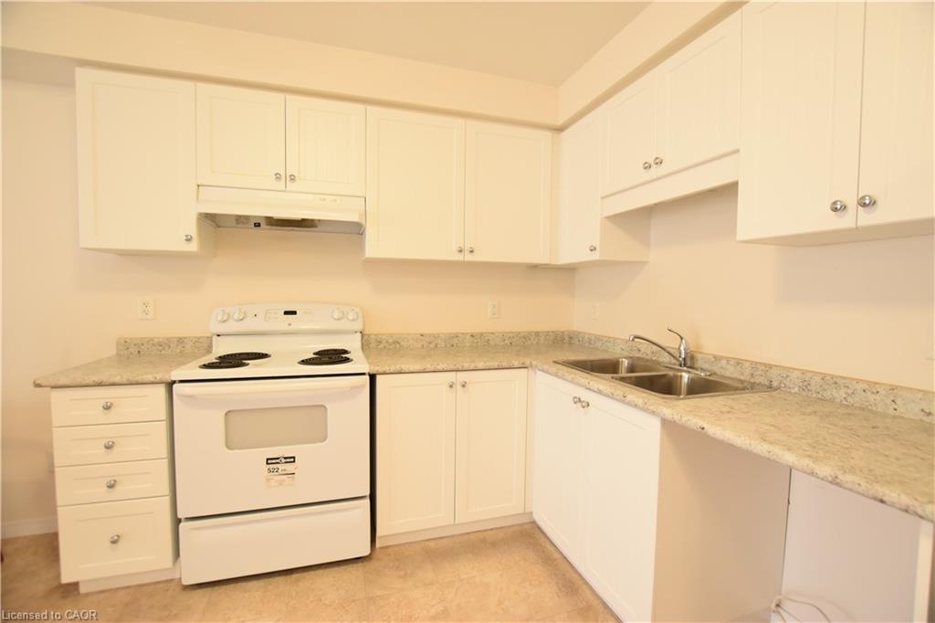 52 Meadowridge Street Property Photo 17