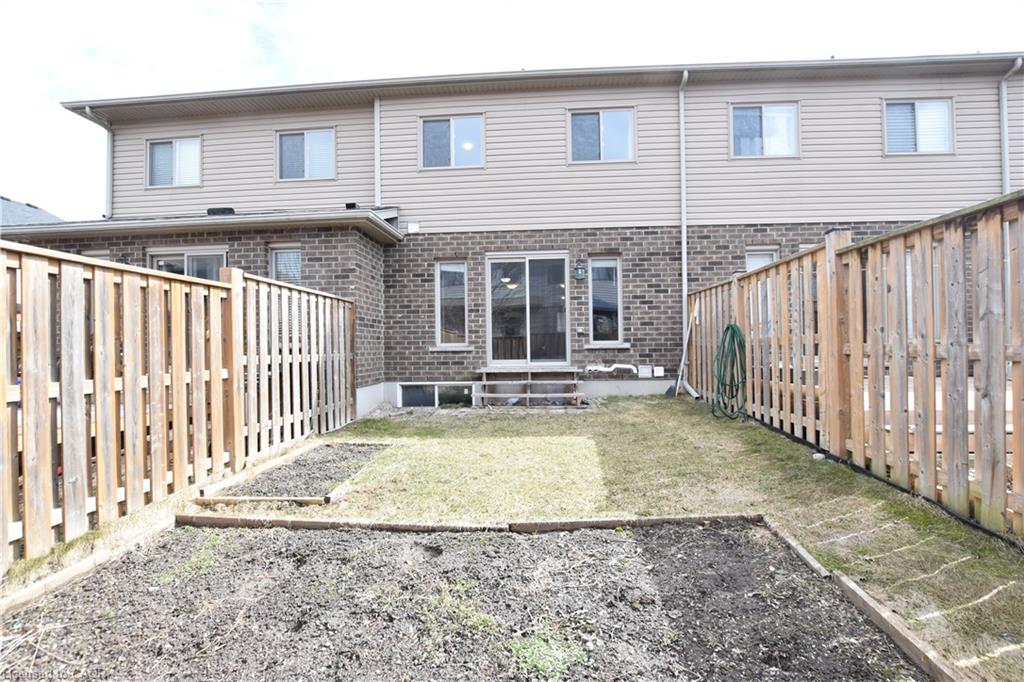 52 Meadowridge Street Property Photo 21