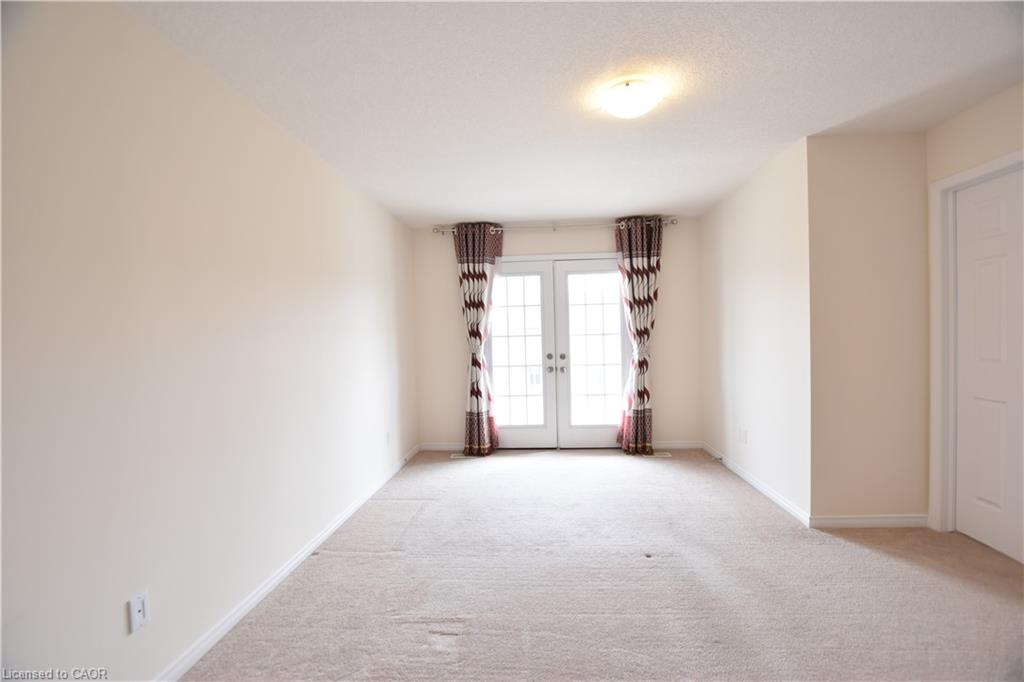 52 Meadowridge Street Property Photo 27