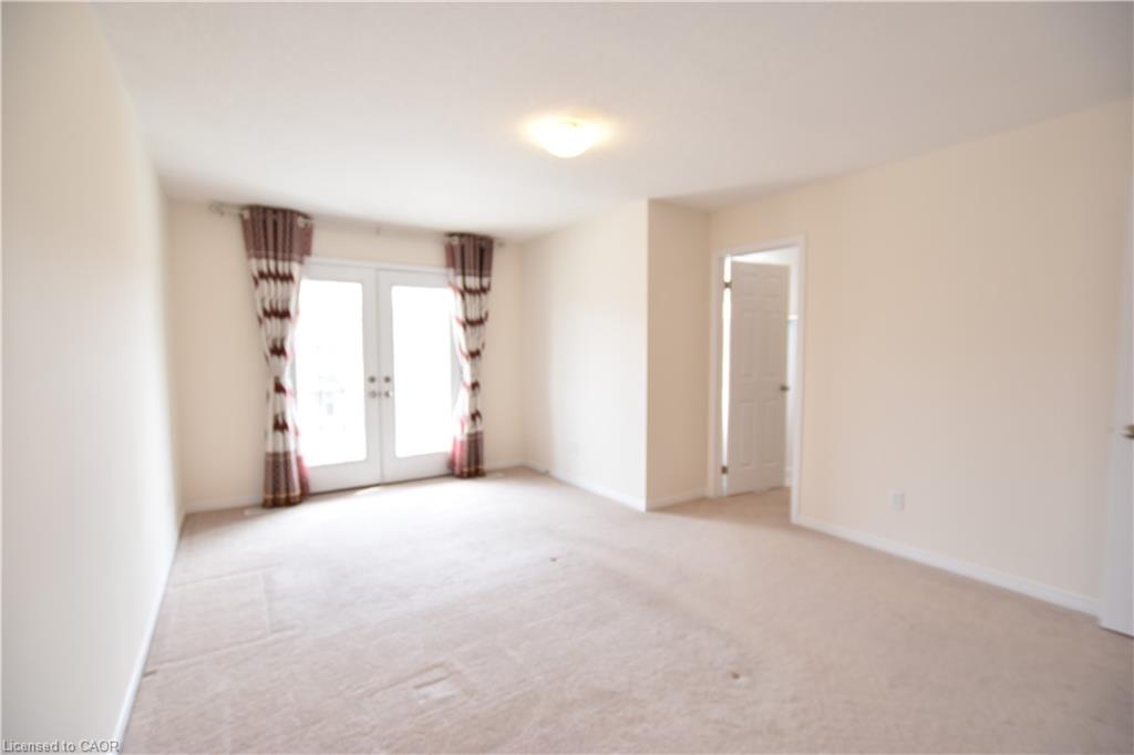 52 Meadowridge Street Property Photo 28