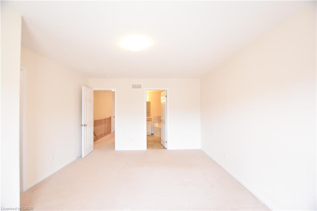 52 Meadowridge Street Property Photo 30