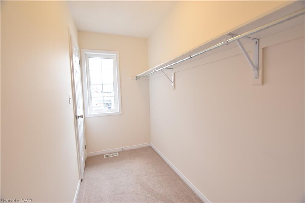 52 Meadowridge Street Property Photo 31