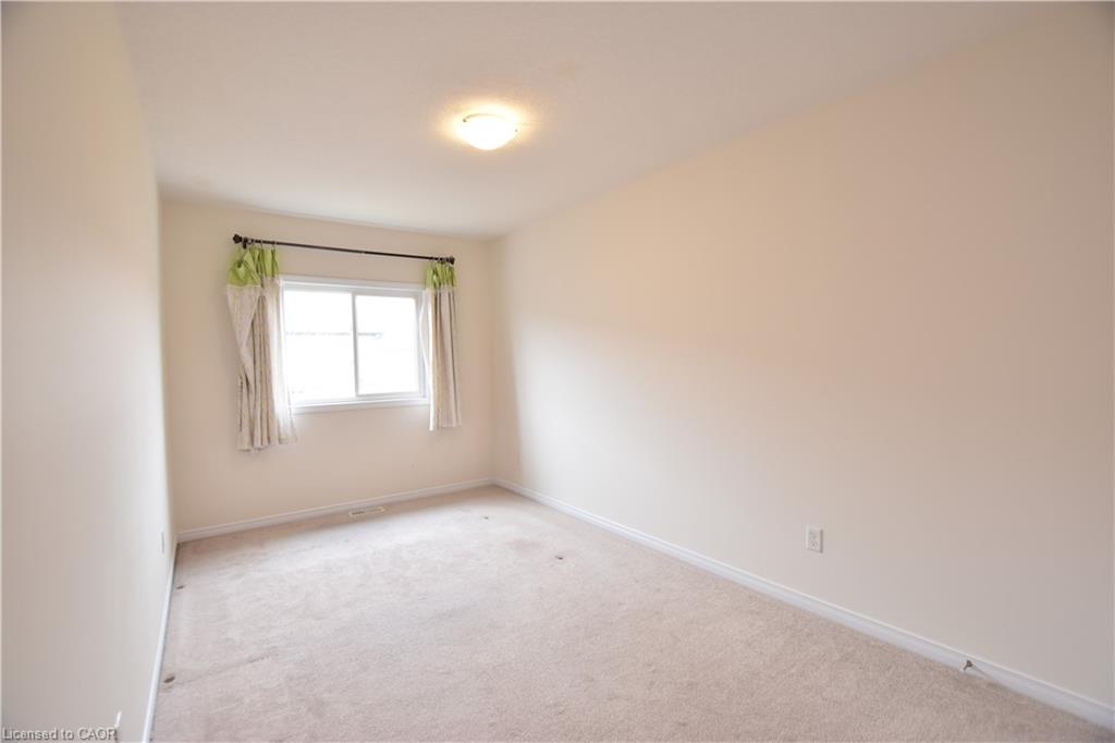 52 Meadowridge Street Property Photo 38