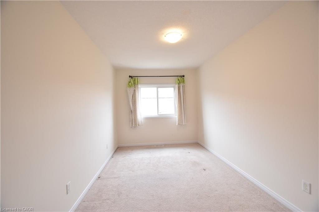 52 Meadowridge Street Property Photo 39
