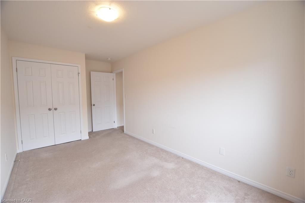 52 Meadowridge Street Property Photo 41