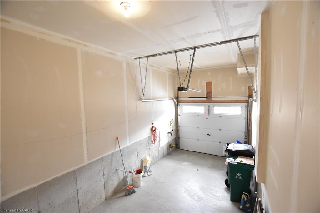 52 Meadowridge Street Property Photo 49