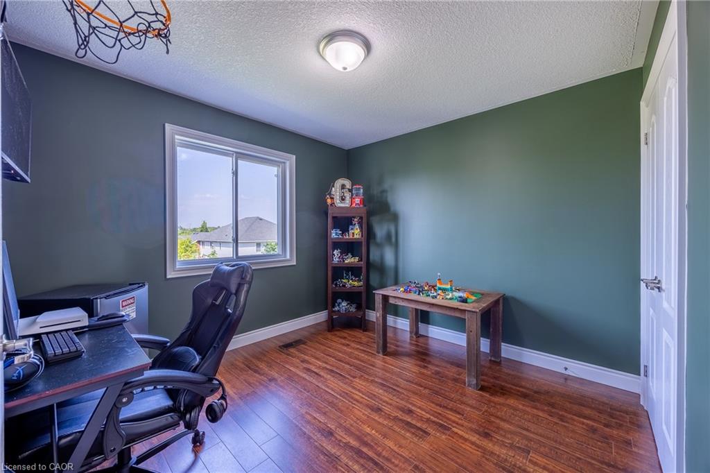 100 Backus Drive Property Photo 22