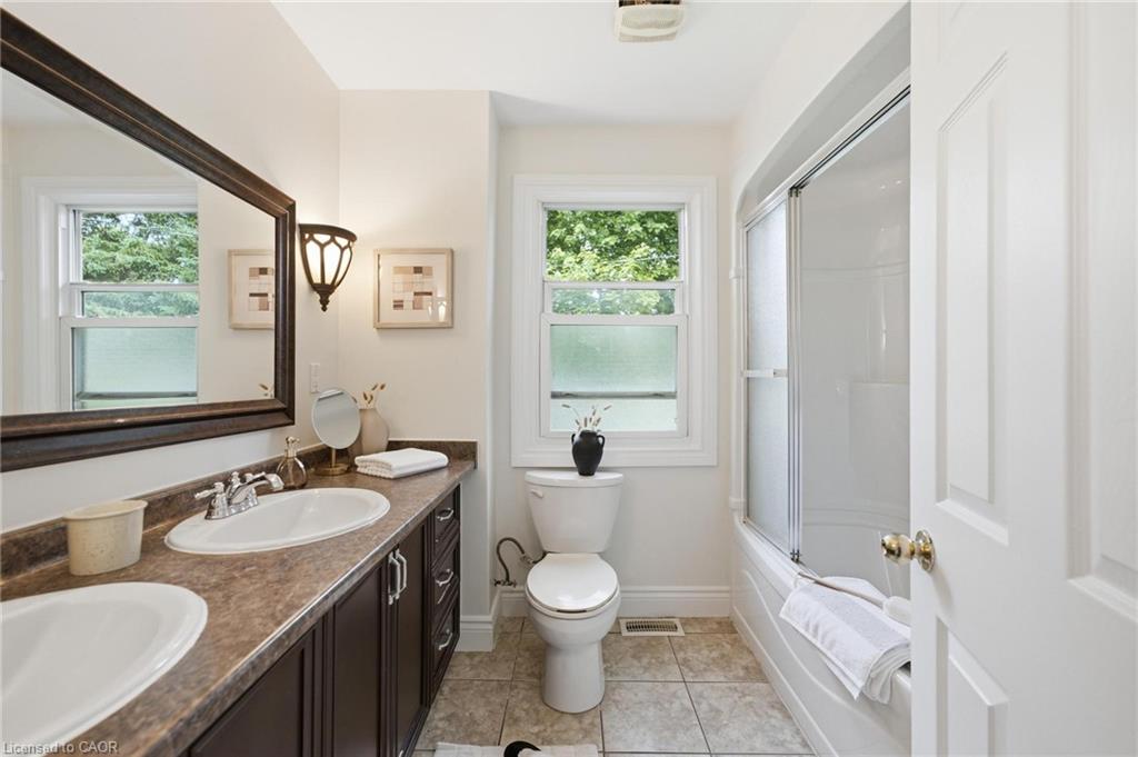 16 Carrington Court Property Photo 19
