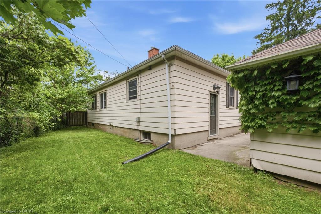 16 Carrington Court Property Photo 26