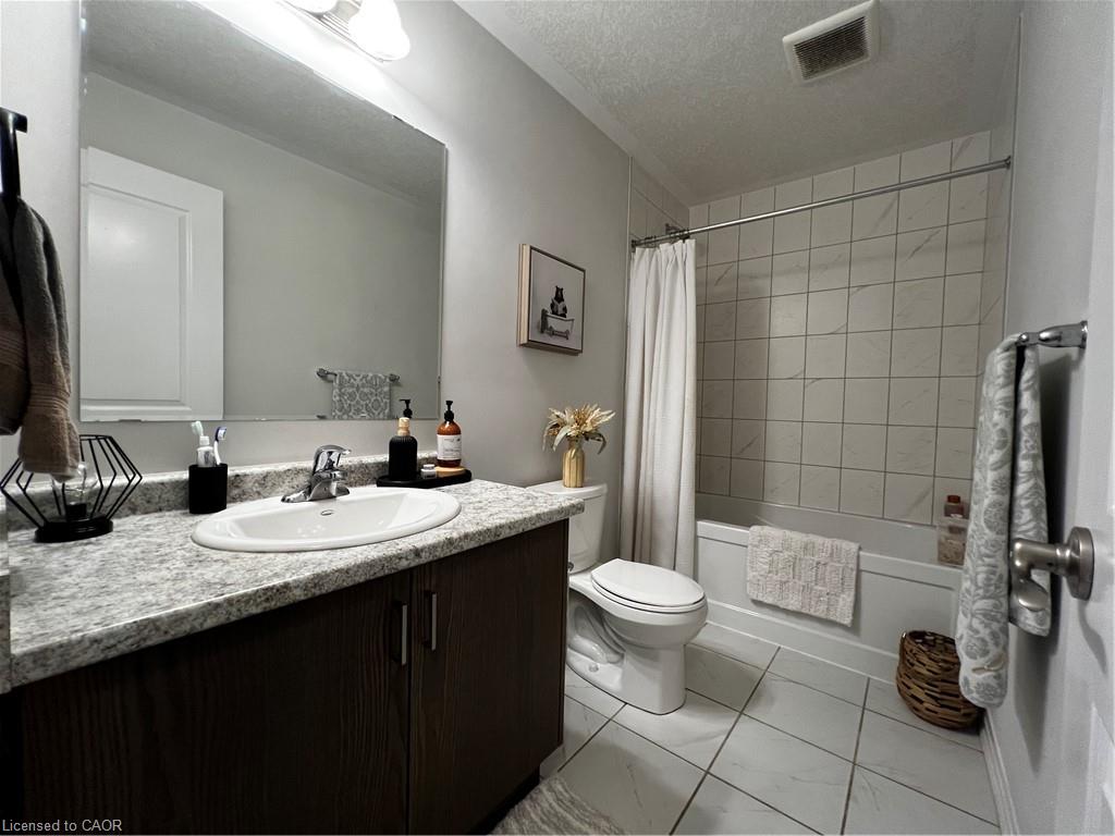 89-25 Isherwood Avenue Property Photo 11