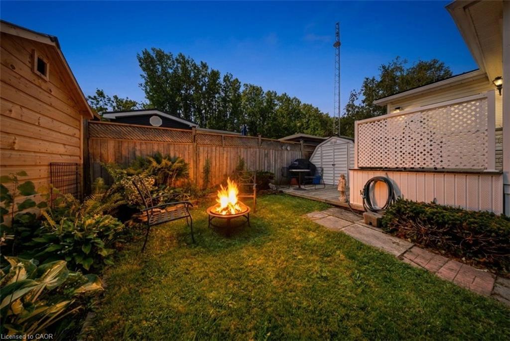 428 Pine Pass Property Photo 35
