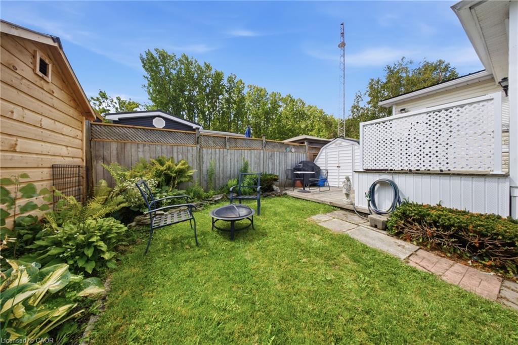 428 Pine Pass Property Photo 36