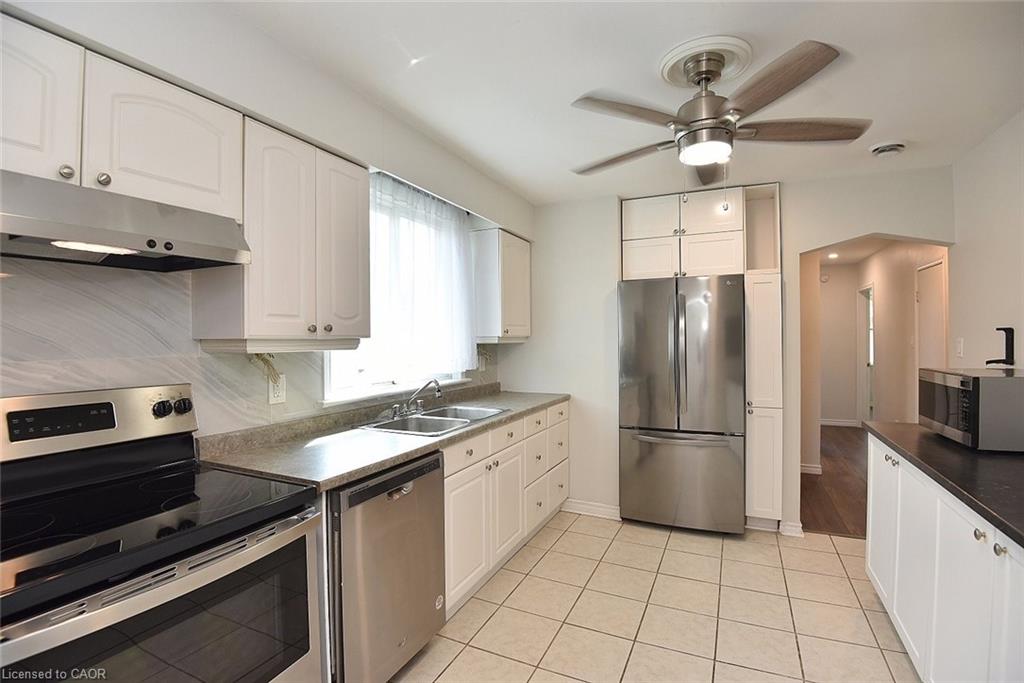 282 East 38th Street Property Photo 10