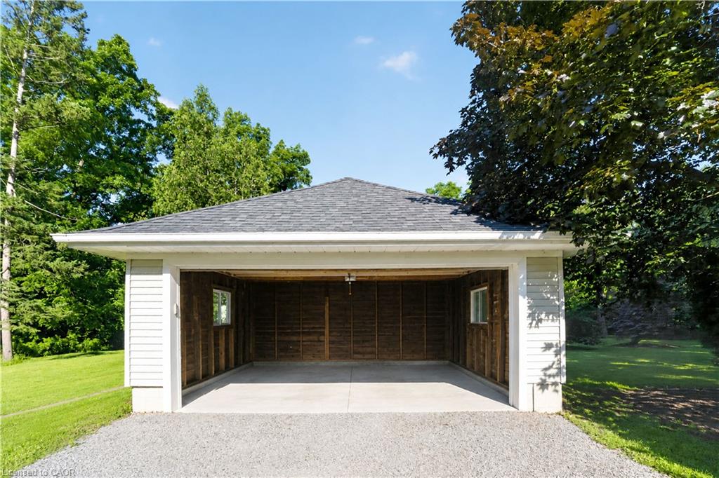 1629 Gregory Road Property Photo 15