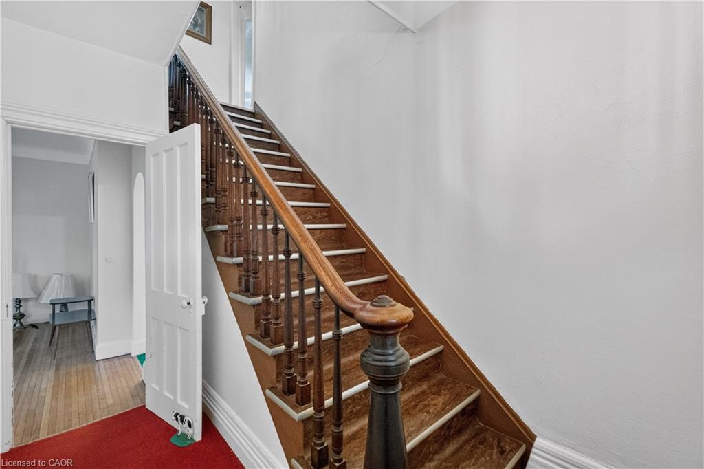 1629 Gregory Road Property Photo 27