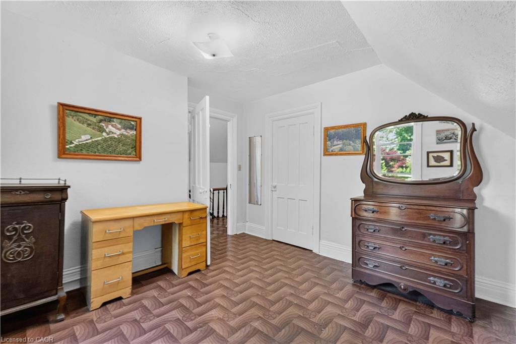 1629 Gregory Road Property Photo 32