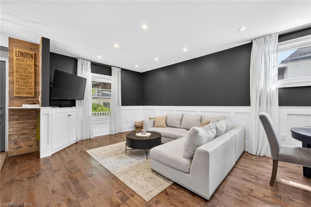16 Witherspoon Street Property Photo 8
