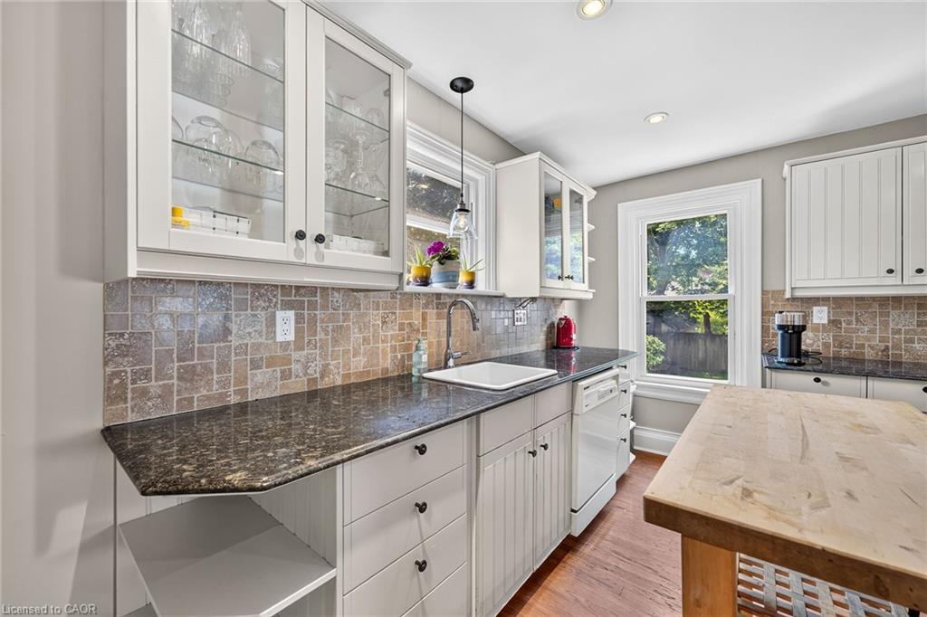 16 Witherspoon Street Property Photo 16