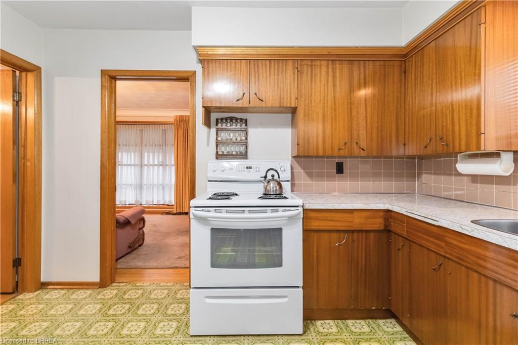 16 Paris Road Property Photo 19