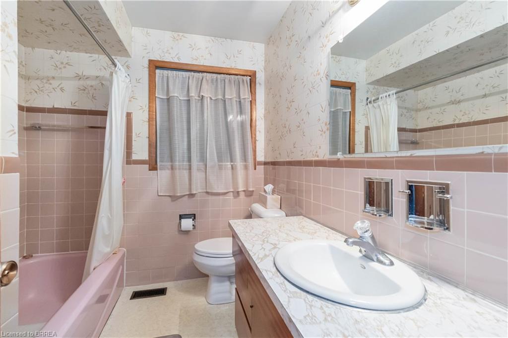 16 Paris Road Property Photo 20
