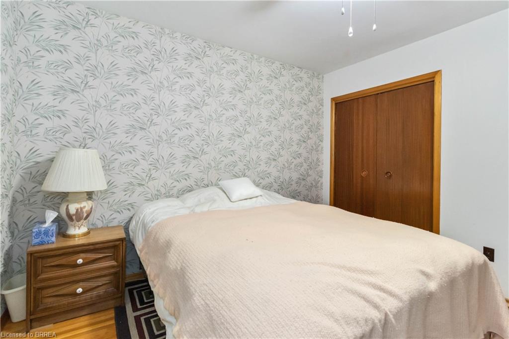16 Paris Road Property Photo 27