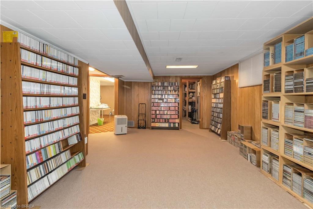 16 Paris Road Property Photo 33
