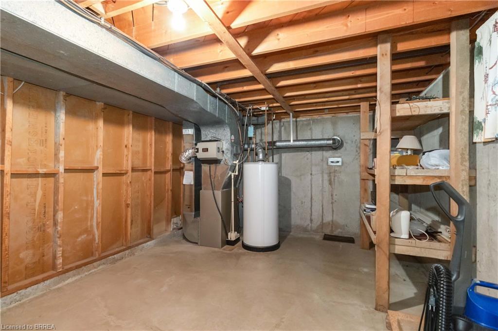 16 Paris Road Property Photo 35