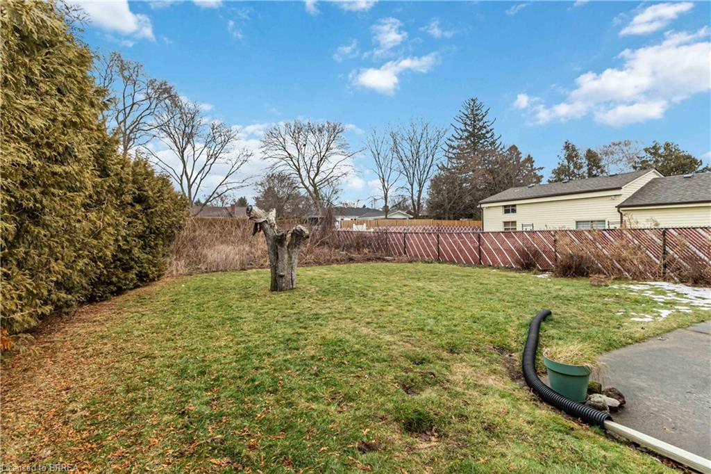 16 Paris Road Property Photo 47