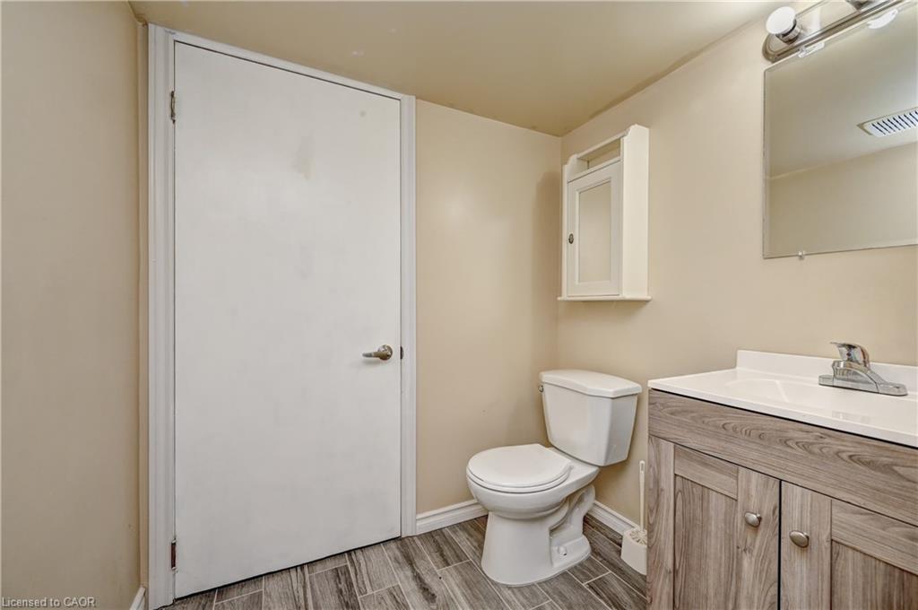 92 Pinemeadow Crescent Property Photo 37
