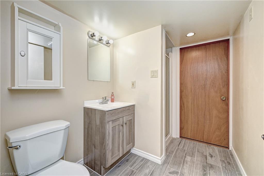 92 Pinemeadow Crescent Property Photo 38