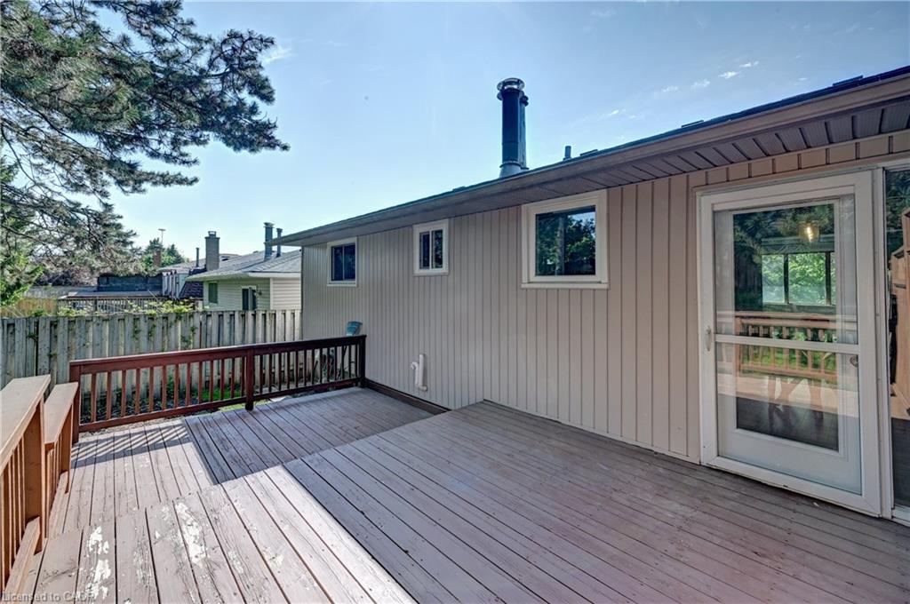 92 Pinemeadow Crescent Property Photo 46
