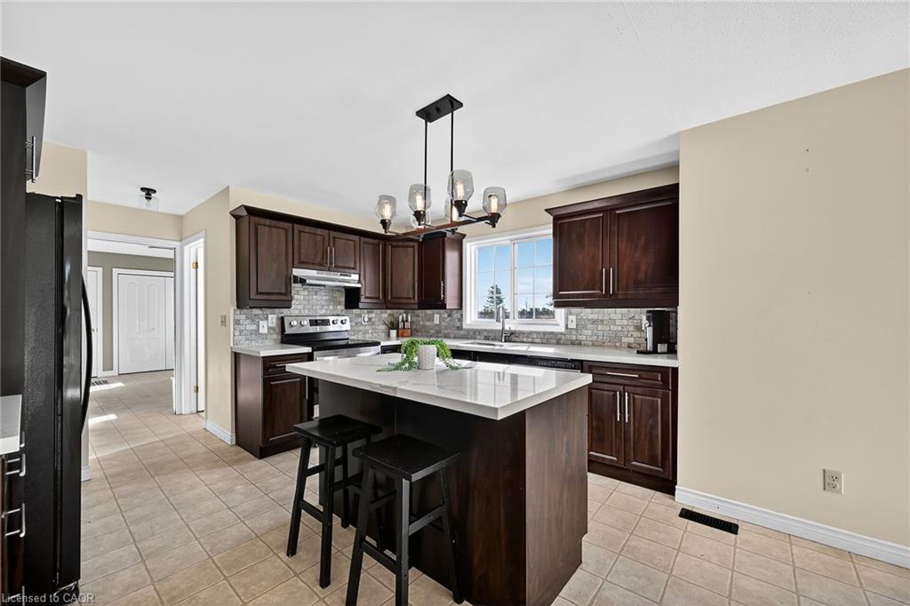 8 Talbot Road Property Photo 5